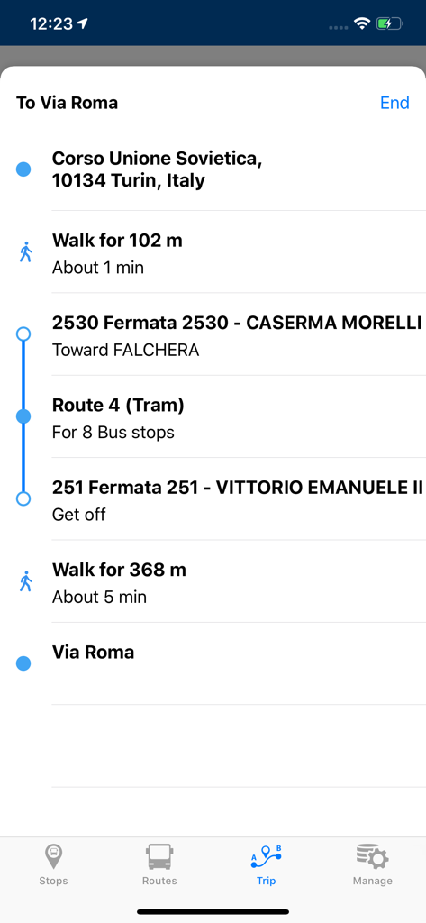 Schermata dell'app Bus Torino che mostra indicazioni di trasporto passo dopo passo con distanze a piedi e dettagli del percorso del tram per un viaggio verso Via Roma