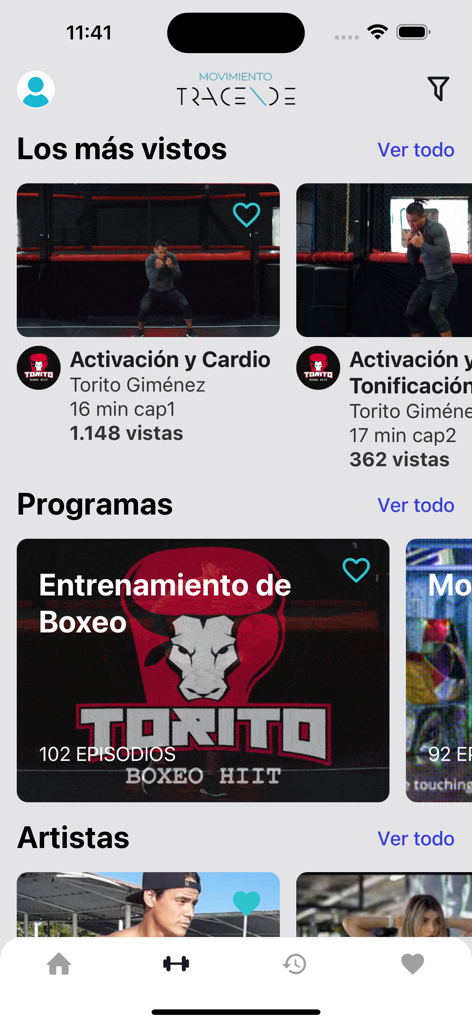 Interfaz de la app de fitness Tracende mostrando varios programas de entrenamiento e instructores