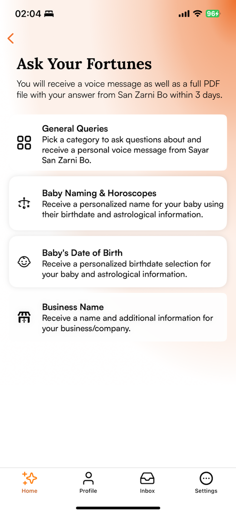 Interfaz de la aplicación Sanzarnibo Astrology mostrando categorías de consulta de fortuna, incluyendo nombres para bebés y negocios.