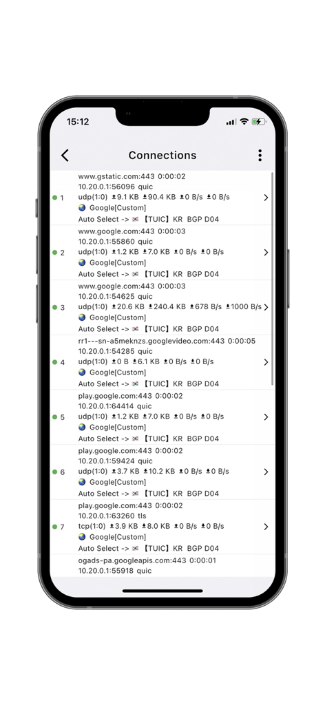 Karing - Interfaz de la aplicación Karing que muestra una lista detallada de conexiones de red activas con tráfico en tiempo real y datos de enrutamiento
