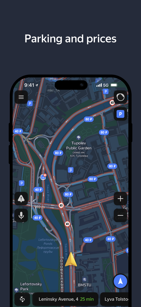 Yandex Navi App-Oberfläche, die Parkplätze und Preise auf einer Stadtkarte anzeigt