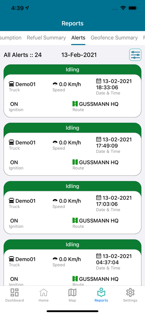 gFleet+ - Eine Liste von Leerlaufwarnungen in der gFleet plus App mit Angabe von Fahrzeugname, Geschwindigkeit, Zeit und Ort.