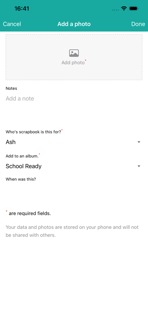 L'écran d'ajout de photo dans l'application Born to move pour enregistrer les étapes clés du développement de l'enfant.