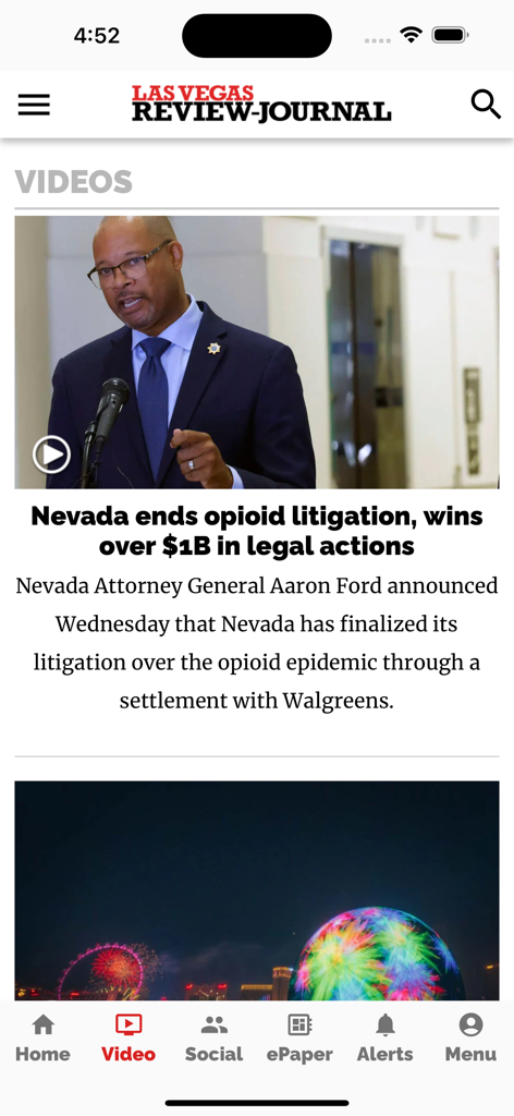 La interfaz de noticias en video de la aplicación Las Vegas Review Journal que muestra titulares de noticias de Nevada.