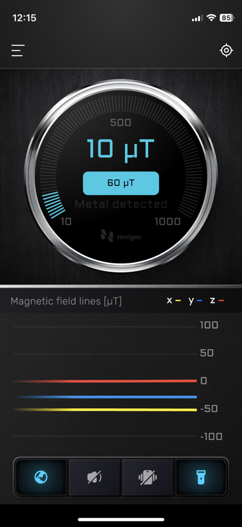 Smart Metal Detector - Interfaz de la aplicación Detector de Metales Inteligente mostrando mediciones de campo magnético en tiempo real y gráficos