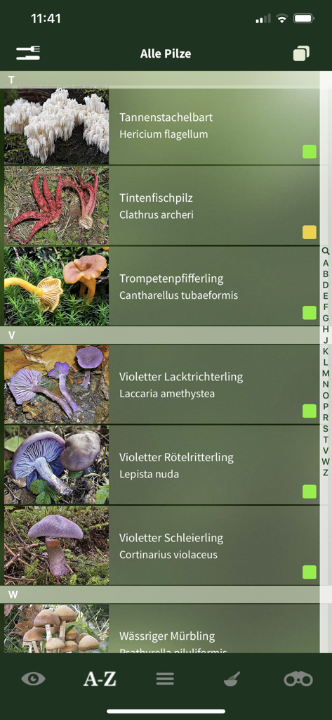 Interfaccia dell'app Pilze Sammeln che mostra un elenco di funghi con nomi, foto e indicatori di commestibilità