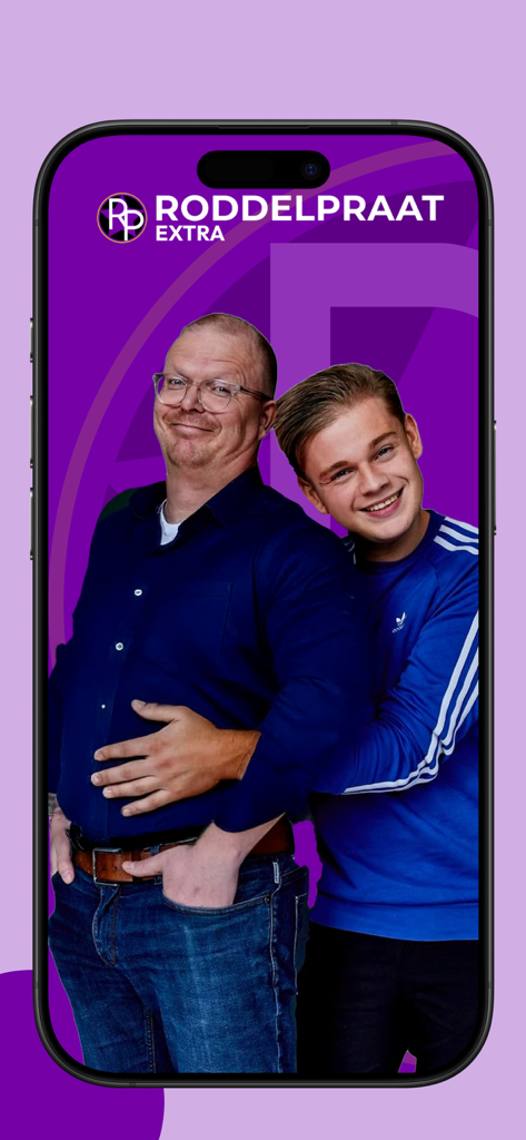 Jan Roos and Dennis Schouten posing together on the RoddelPraat Extra app welcome screen.