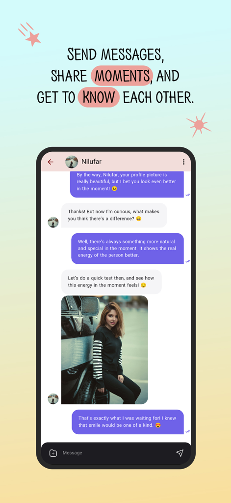 Azizam - Persian Dating App - Azizam Persian Dating-App Chat-Bildschirm mit einer Nachrichtenunterhaltung und einem geteilten Foto zwischen Benutzern.