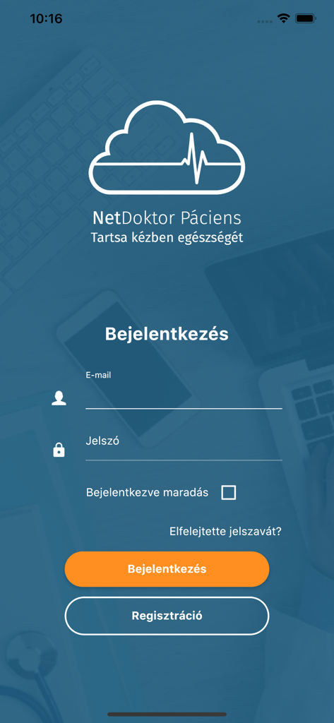 Login screen of the NetDoktor Paciens medical mobile app with email and password fields