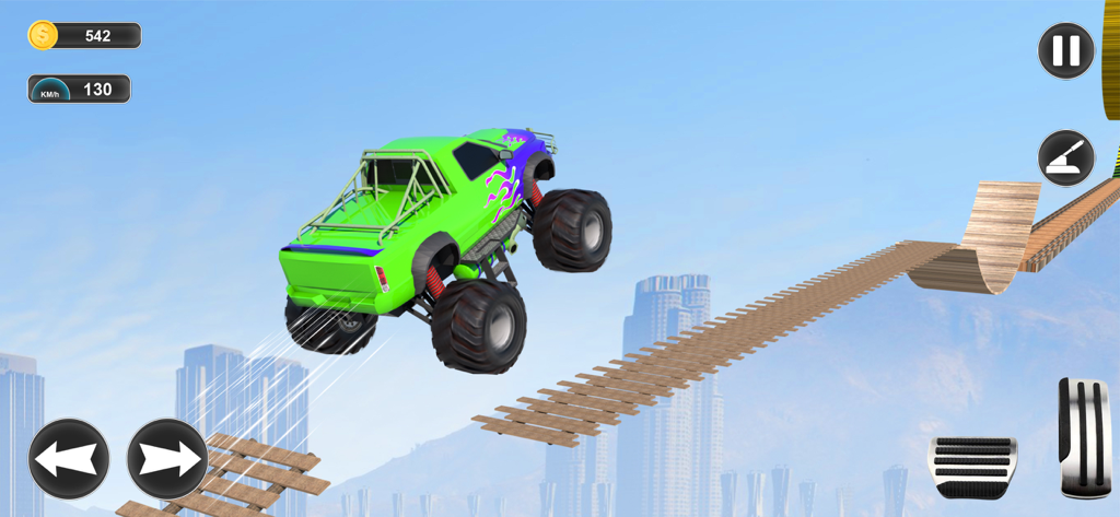 4x4 Monster Truck Games - Un camión monstruo verde realizando un salto alto sobre una rampa de madera en un juego de acrobacias todoterreno
