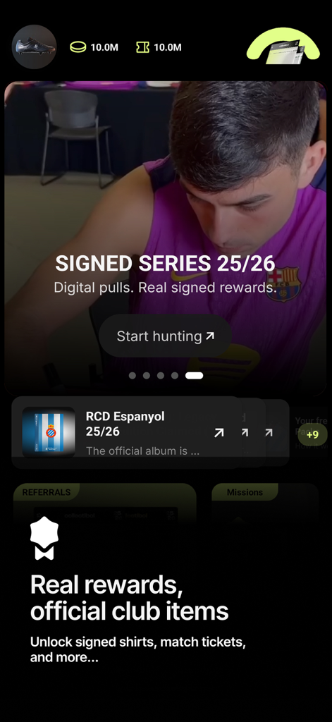 Collectibol: Football TCG - Collectibol app screen showcasing the signed series with real world football rewards and official club items.