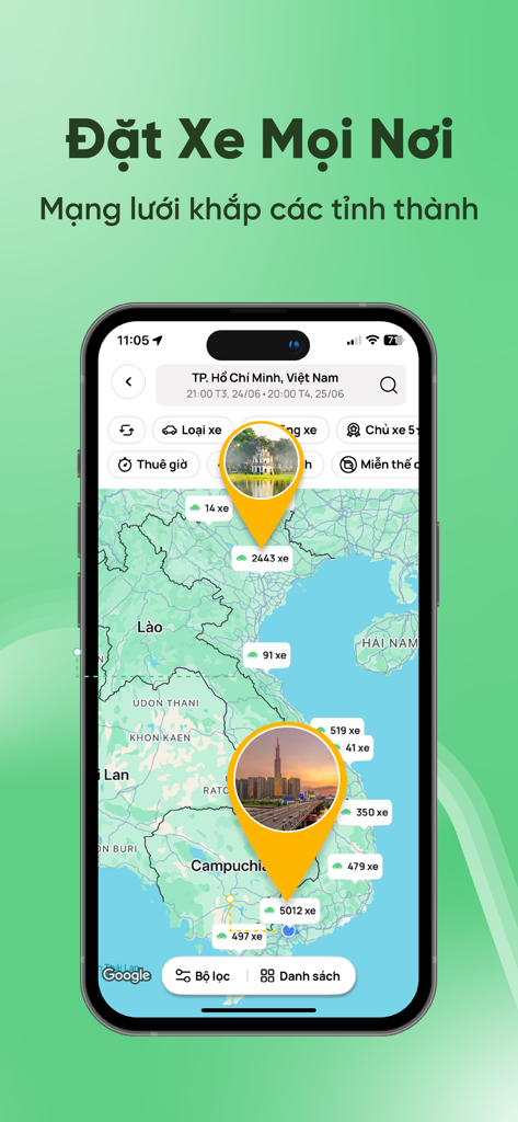MIOTO - Thuê xe tự lái - Schermata di un telefono cellulare che mostra una mappa del Vietnam all'interno dell'app Mioto, evidenziando la disponibilità di noleggio auto in varie province con segnaposto e conteggio auto.