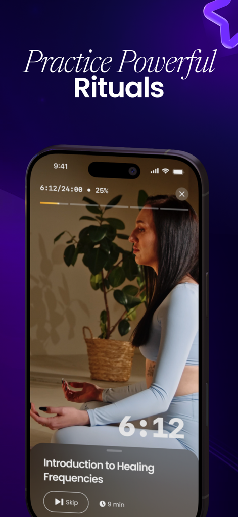 Mujer practicando un ritual de frecuencias curativas en la aplicación Spirio