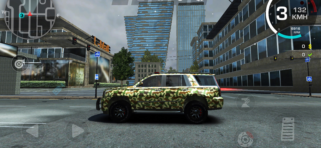 Xtreme Wheels - Camouflage SUV driving through a 3D city in Xtreme Wheels racing simulator