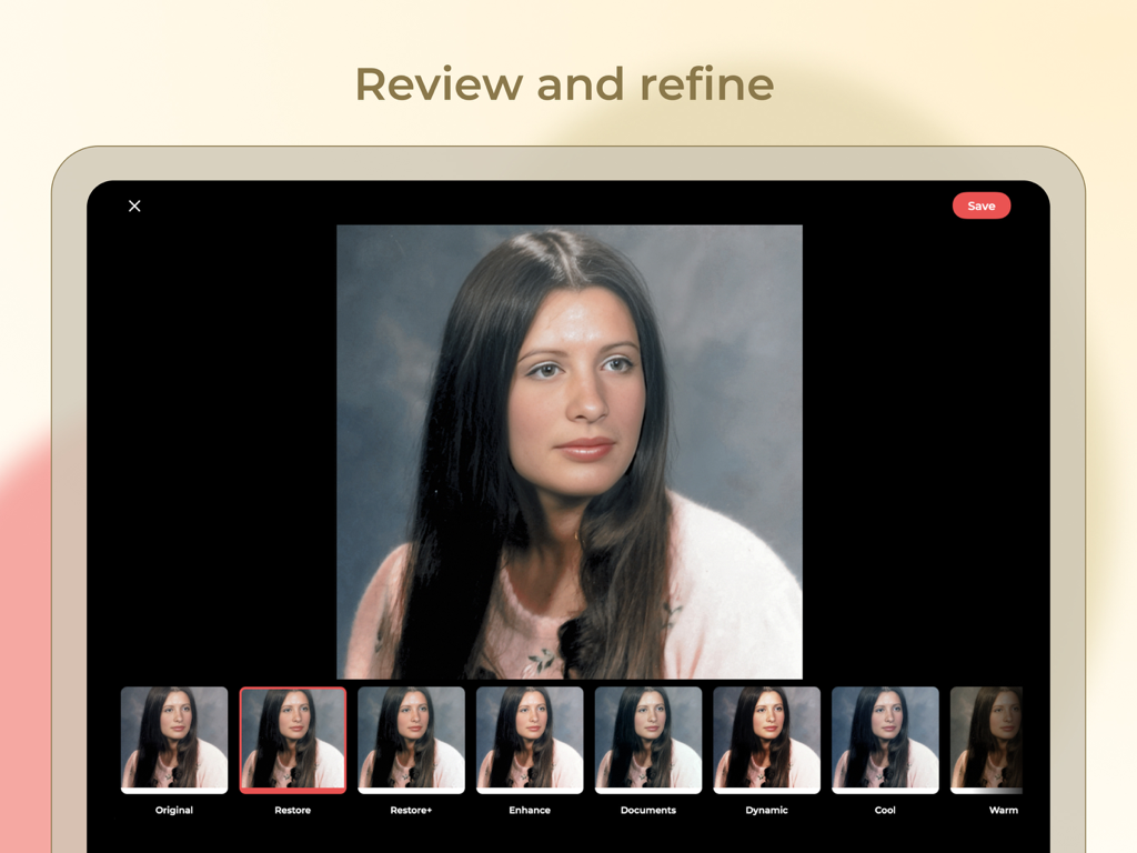 Écran d'iPad de Photomyne Pro montrant les outils de restauration et de correction des couleurs de photos.
