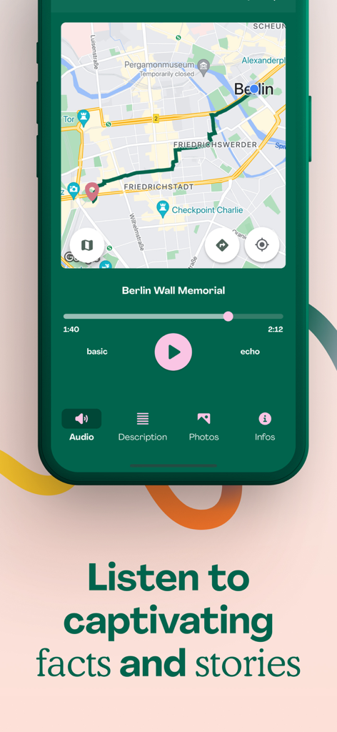 Audiala: Universal Tour Guide - Interface de l'application Audiala montrant une carte GPS de Berlin et un lecteur audio actif pour la visite du Mémorial du Mur de Berlin