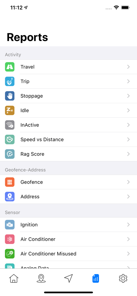 Menü der Easytrack Telematik App mit Reise- und Fahrzeugsensorenoptionen
