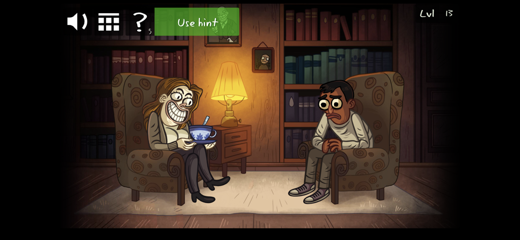Pantalla del juego Troll Face Quest Horror que muestra a un personaje con una gran sonrisa frente a un hombre preocupado en un entorno de biblioteca