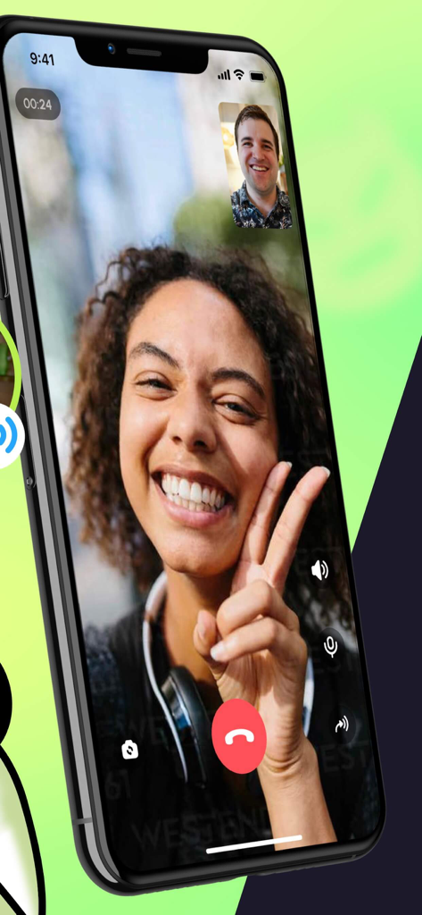 Eine Frau und ein Mann genießen einen hochwertigen Videoanruf in der Solar App