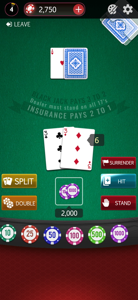 Gameplay de Blackjack 21 montrant une main de cartes et des boutons de mise sur une table verte