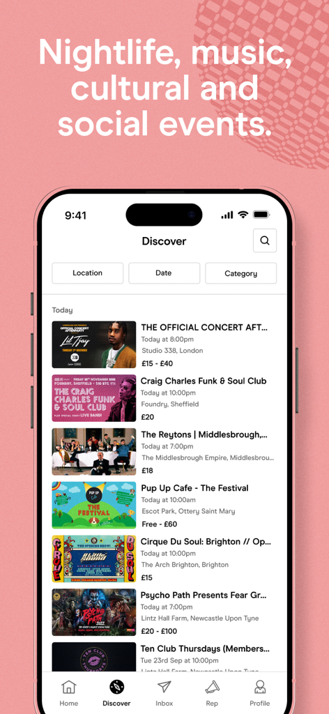 Fatsomaアプリのディスカバリー画面。チケット価格が表示されたナイトライフ、音楽、ソーシャルイベントのリストが表示されている。