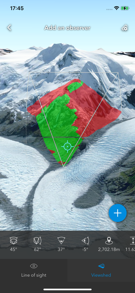 L'app mobile ArcGIS Earth esegue un'analisi 3D viewshed su un terreno montuoso innevato, mostrando le aree visibili in verde e quelle ostruite in rosso.
