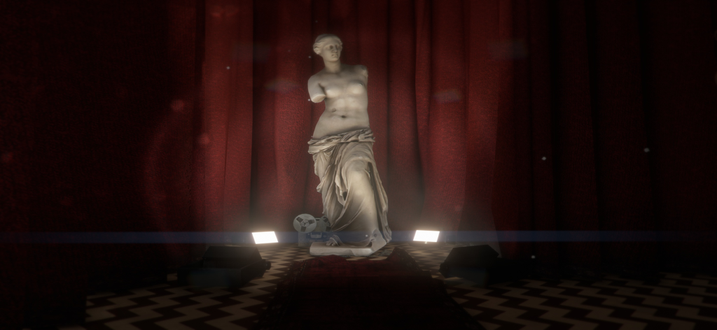 Forgotten Memories: Remastered - Uma estátua de mármore fica em um chão com padrão em zigue-zague em uma sala com cortinas vermelhas e iluminação dramática.