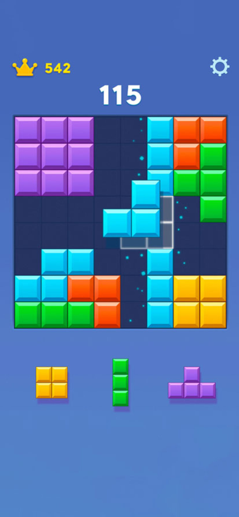 Tela do jogo mobile Block Blast mostrando peças de puzzle coloridas sendo colocadas em uma grade com um contador de pontuação