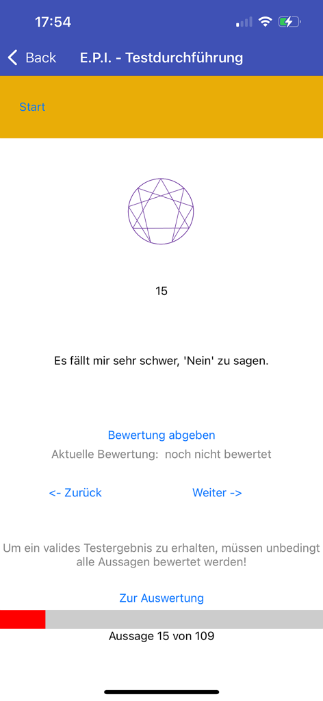 エニアグラムパーソナリティ検査の質問が表示されたモバイル画面。ナビゲーションボタンと進捗バーがあります。