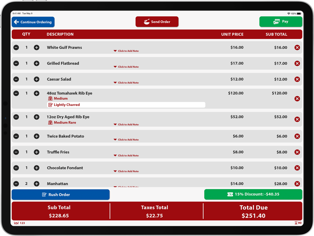 iPad-Bildschirm mit Bestellübersicht von Aldelo Restaurant Kiosk, der Lebensmittelartikel, Preise und den fälligen Gesamtbetrag anzeigt