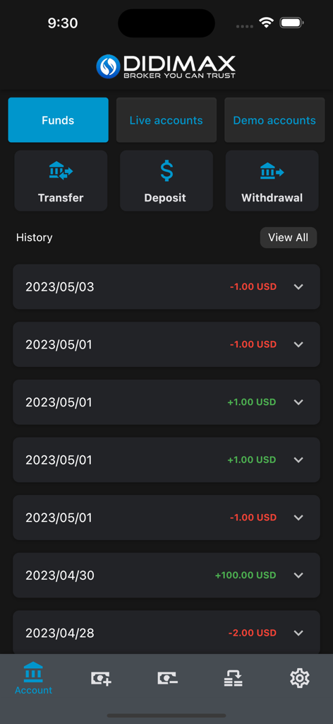 자금 관리 옵션과 거래 내역 목록을 보여주는 DIDIMAX Trader 앱