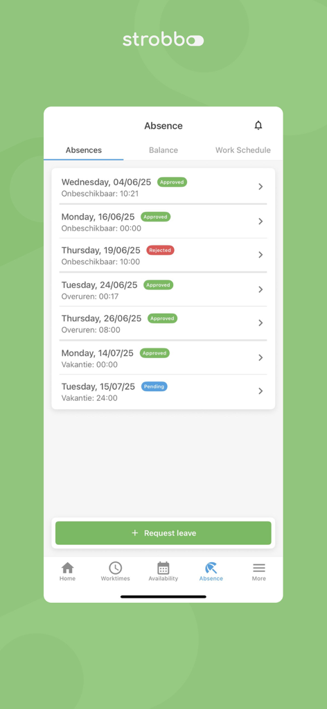 Strobbo Mobile App Bildschirm mit Abwesenheitsanträgen von Mitarbeitern und dem Genehmigungsstatus.