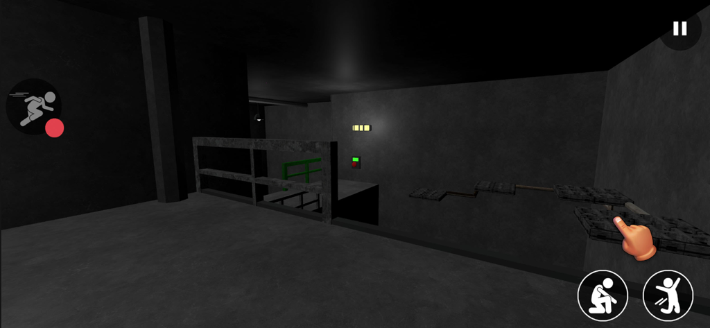 Vista en primera persona de un curso de obstáculos de fuga de prisión con plataformas flotantes y controles de juegos móviles