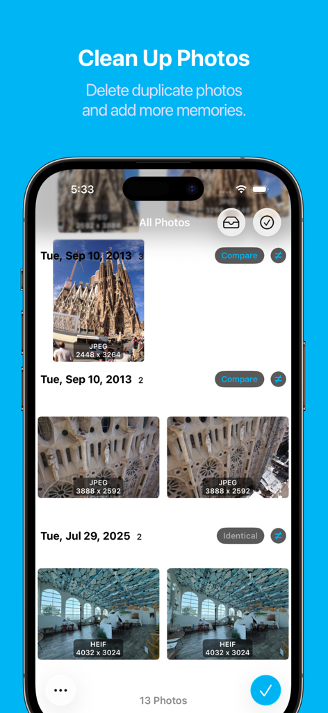 HashPhotos app screen for cleaning up and comparing duplicate photos