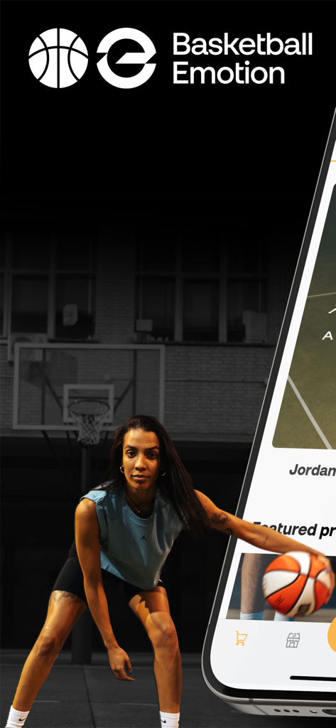 Basketball Emotion - Basketball Emotionモバイルアプリのインターフェースの隣にある屋外コートでバスケットボールをしている女性。