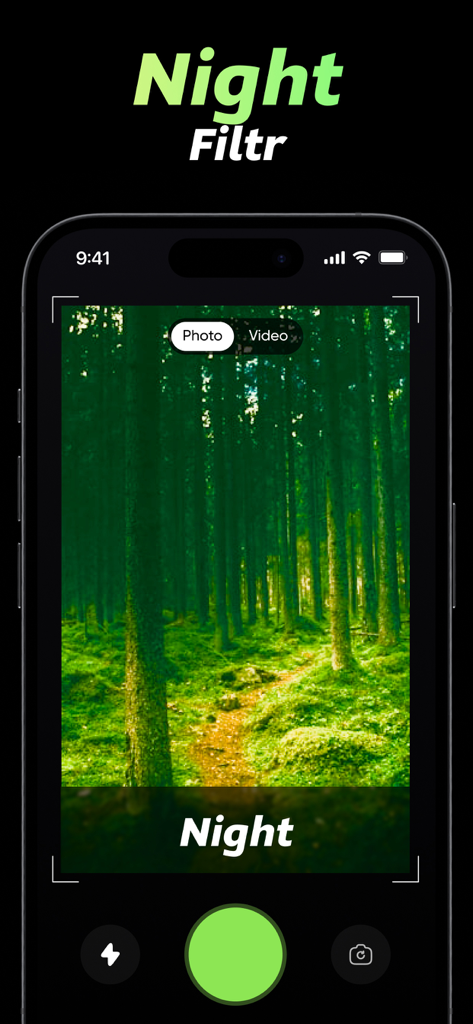 Night Vision Thermal Filter ㅤ - Una interfaz de aplicación móvil que muestra un filtro verde de visión nocturna sobre una vista del bosque