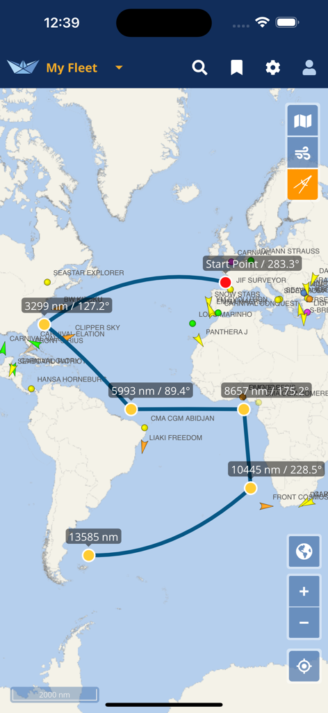 VesselFinder Pro - World map in VesselFinder Pro showing ship routes and nautical distance measurements between points