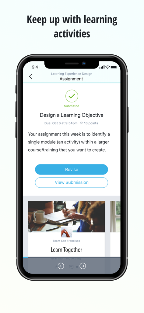 La interfaz de la aplicación móvil NovoEd que muestra el estado de envío exitoso de una tarea para un curso de Diseño de Experiencia de Aprendizaje.