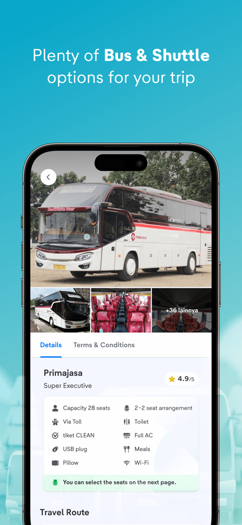 Una pantalla móvil que muestra opciones de reserva de autobuses y lanzaderas en la aplicación tiket.com con detalles del vehículo y comodidades.