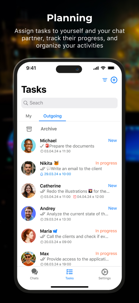 Pantalla de gestión de tareas de Windi Messenger mostrando una lista de tareas salientes asignadas a contactos con actualizaciones de estado como Nueva y En progreso.
