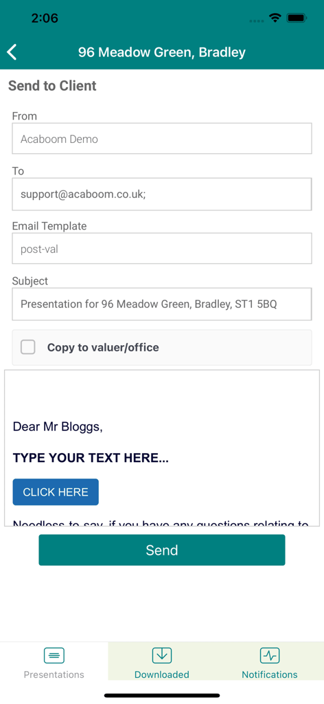 Acaboom - Acaboom-App-Oberfläche, die das Formular zum Senden per E-Mail an den Kunden für Immobilienpräsentationen anzeigt