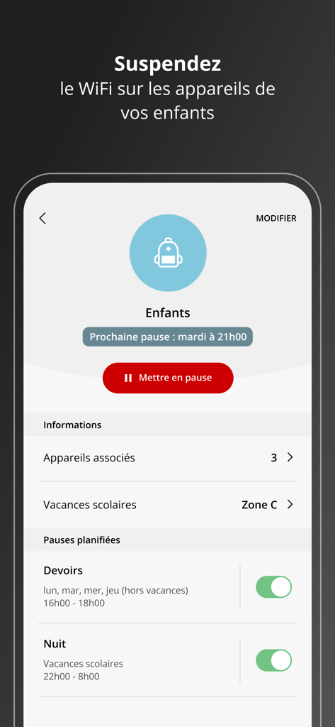 Freebox Connect - Freebox Connectのペアレンタルコントロール設定を表示するスマートフォンの画面。子供のWiFiアクセスをスケジュールおよび一時停止できます。