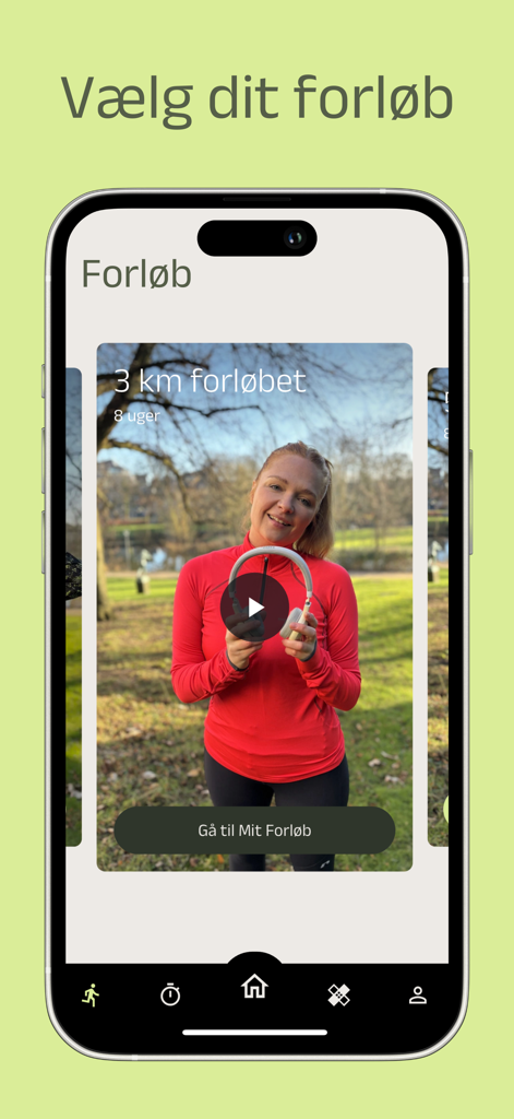 Buddio mobile app interface showing a 3km running program selection with a female coach
