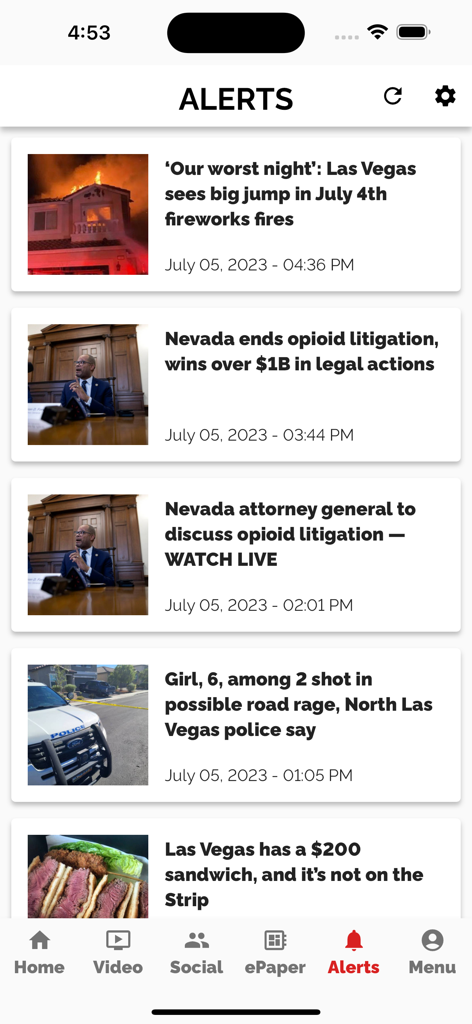 La sección de alertas de la aplicación Las Vegas Review-Journal que muestra titulares de noticias locales y artículos.