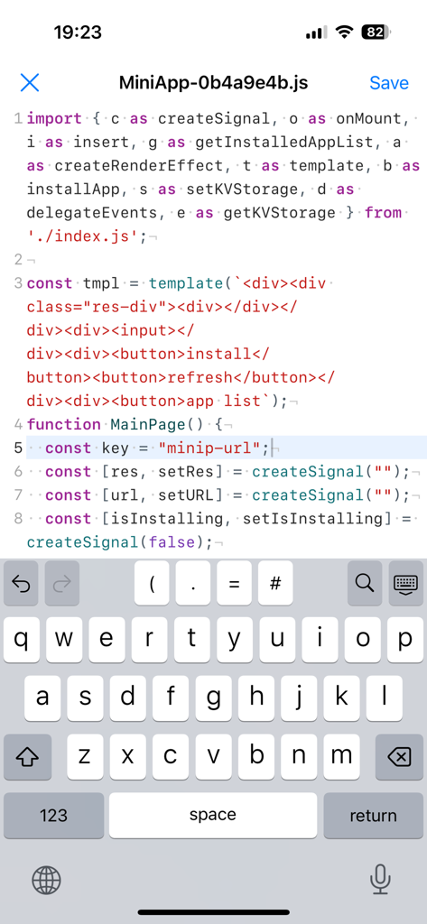 Minip App - Interfaz de la aplicación Minip que muestra un editor de código JavaScript con un teclado en un dispositivo móvil.