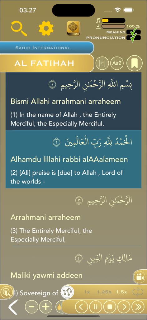 Offline Quran Audio Reader 2 - Interfaz de la aplicación del Corán que muestra la Surah Al Fatiha con traducción y pronunciación