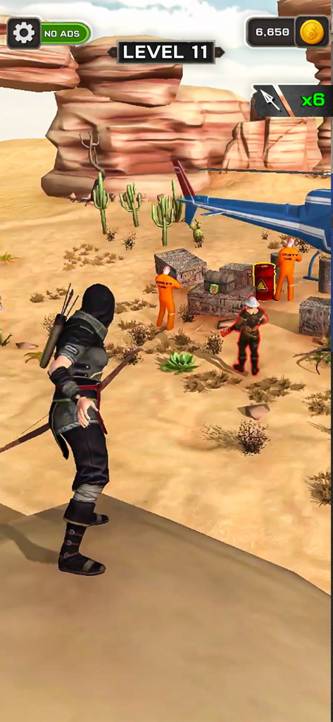 Archer Attack 3D: Shooter War - Un archer tactique en tenue d'assassin vise des ennemis dans un niveau de canyon désertique 3D avec un hélicoptère.