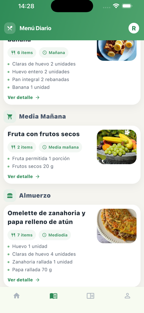 Alimente - Interface du plan de repas quotidien dans l'application Alimente montrant les options de petit-déjeuner, de collation et de déjeuner en espagnol.