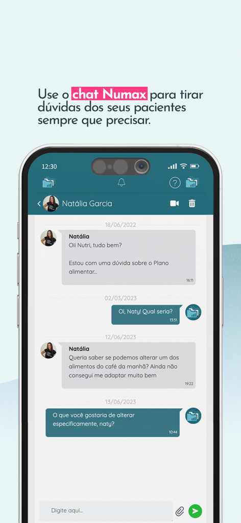 Mobile Oberfläche der Numax App, die eine Chat-Konversation zwischen medizinischem Fachpersonal und einem Patienten bezüglich seines Gesundheitsplans zeigt.