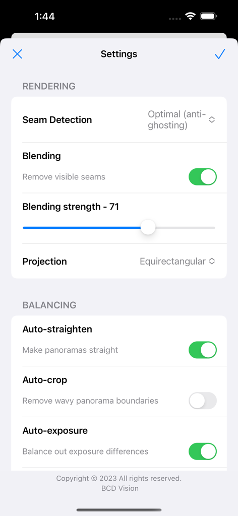 Settings menu of the Bimostitch app showing rendering and balancing controls for panoramic photos.